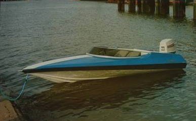 Kabelboom Boot (Piranha Espada)